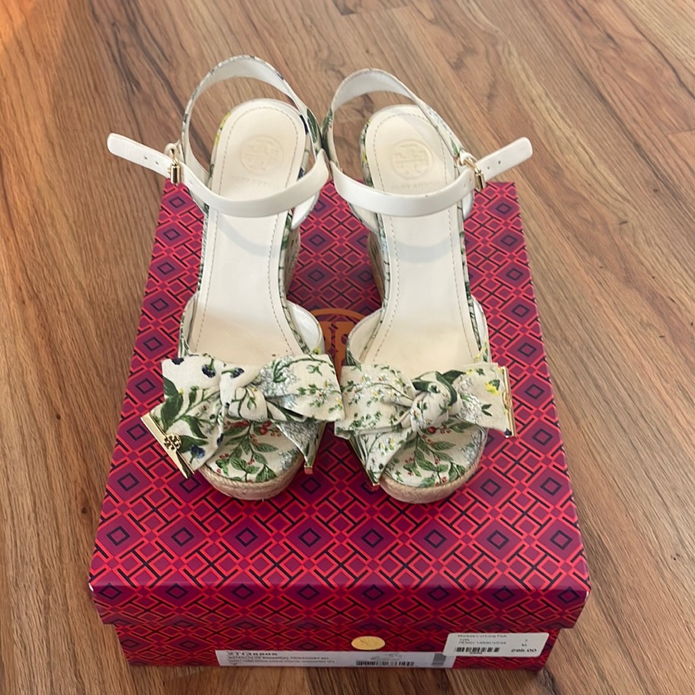 Tory Burch Penny Wedges 7